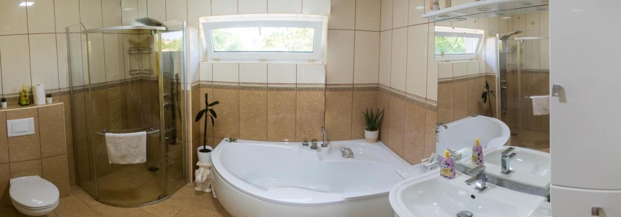 Oazis Apartman 凯斯特海伊 外观 照片